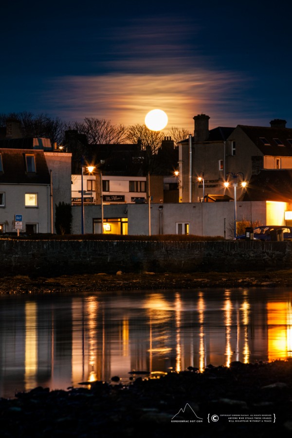 Moonrise in Wick